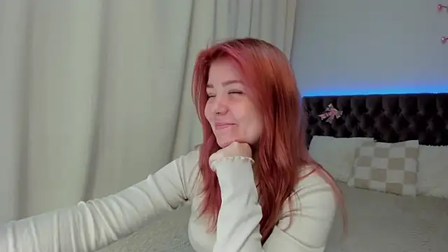 Snapshot of Ella_Mayers chatting on October 3, 11:40 am Ella Mayers online show from October 3, 11:40 am