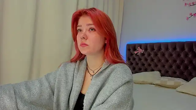 Snapshot of Ella_Mayers chatting on October 4, 12:03 pm Ella Mayers online show from October 4, 12:03 pm