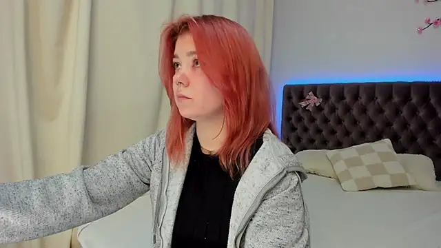 Snapshot of Ella_Mayers chatting on October 29, 1:24 pm Ella Mayers online show from October 29, 1:24 pm