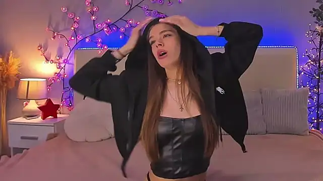 Snapshot of melissacrayzy chatting on March 27, 6:30 am melissacrayzy online show from March 27, 6:30 am