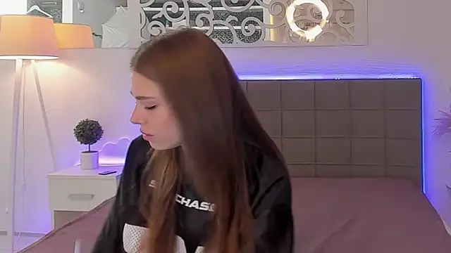 Snapshot of melissacrayzy chatting on March 29, 5:51 am melissacrayzy online show from March 29, 5:51 am