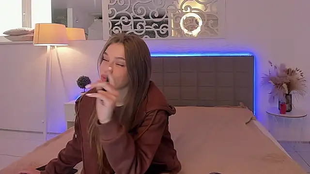 Snapshot of melissacrayzy chatting on April 4, 5:27 am melissacrayzy online show from April 4, 5:27 am