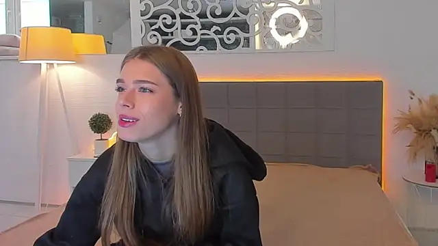 Snapshot of melissacrayzy chatting on April 9, 5:29 am melissacrayzy online show from April 9, 5:29 am