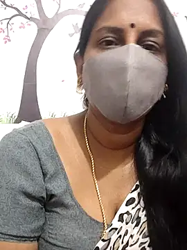 Snapshot of Tamil_Meera12 chatting on June 22, 4:59 pm Tamil Meera12 online show from June 22, 4:59 pm
