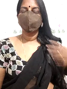 Snapshot of Tamil_Meera12 chatting on June 27, 1:10 am Tamil Meera12 online show from June 27, 1:10 am