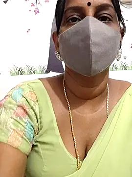 Snapshot of Tamil_Meera12 chatting on July 3, 5:19 pm Tamil Meera12 online show from July 3, 5:19 pm