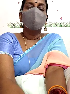 Snapshot of Tamil_Meera12 chatting on July 4, 8:09 am Tamil Meera12 online show from July 4, 8:09 am