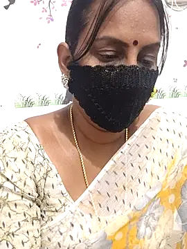 Snapshot of Tamil_Meera12 chatting on July 5, 12:34 pm Tamil Meera12 online show from July 5, 12:34 pm