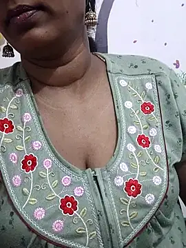 Snapshot of Tamil_Meera12 chatting on July 11, 3:42 am Tamil Meera12 online show from July 11, 3:42 am