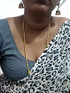 Snapshot of Tamil_Meera12 chatting on July 14, 5:01 am Tamil Meera12 online show from July 14, 5:01 am