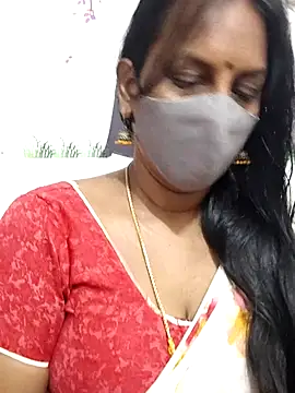 Snapshot of Tamil_Meera12 chatting on July 17, 7:48 am Tamil Meera12 online show from July 17, 7:48 am