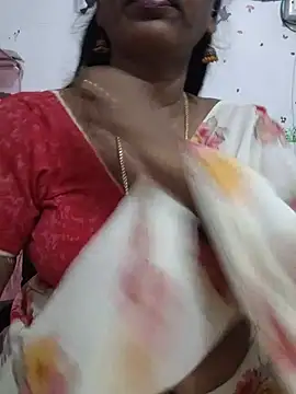 Snapshot of Tamil_Meera12 chatting on July 28, 12:48 pm Tamil Meera12 online show from July 28, 12:48 pm