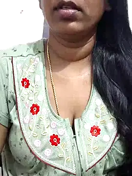 Snapshot of Tamil_Meera12 chatting on July 29, 5:33 pm Tamil Meera12 online show from July 29, 5:33 pm