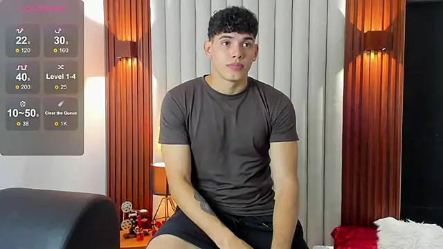 Justin mack online show from December 3, 7:23 pm