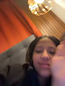 vicky bass online show from December 18, 11:00 pm