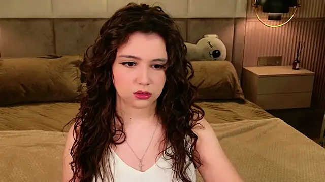 Snapshot of Pauline_Heaven chatting on March 16, 5:44 am Pauline Heaven online show from March 16, 5:44 am