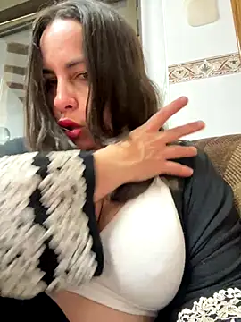 laarti online show from October 18, 11:27 pm