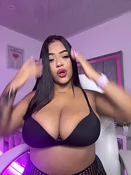 Snapshot of Alexa_candy18 chatting on June 1, 11:39 pm Alexa candy18 online show from June 1, 11:39 pm