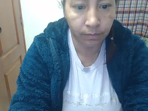 Snapshot of Siblleyx chatting on April 21, 12:34 am Siblleyx online show from April 21, 12:34 am