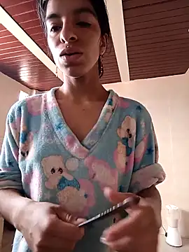 Ariell Kieran online show from March 9, 4:33 pm