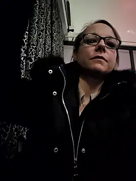 Fuxy-love69 online show from January 6, 3:49 pm