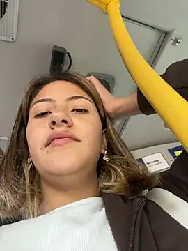 Andrea18 blonde online show from December 5, 12:25 pm