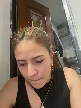 Andrea18 blonde online show from June 29, 5:24 pm