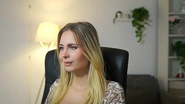 catecrago  online show from October 2, 7:59 am