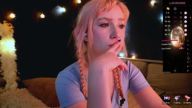 Snapshot of Bibi_Iva chatting on April 20, 7:48 pm Bibi Iva online show from April 20, 7:48 pm