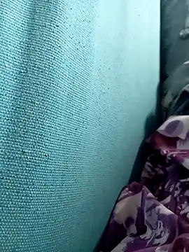 Snapshot of blzin20 chatting on February 4, 8:14 pm blzin20 online show from February 4, 8:14 pm