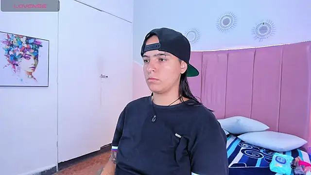 Liiam smith  online show from October 24, 1:29 pm