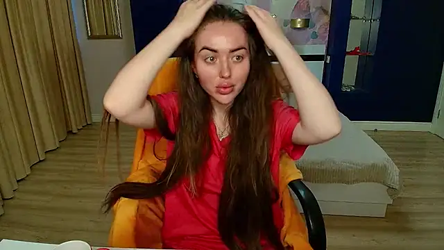 MissisCaty online show from December 3, 5:15 am