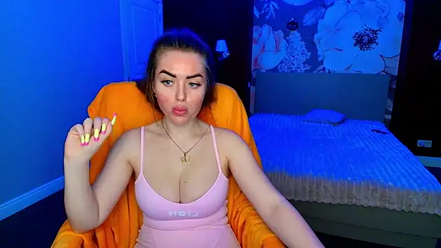 MissisCaty online show from July 22, 3:53 am