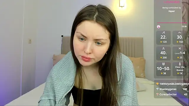 Lora Rosee online show from February 19, 9:39 am