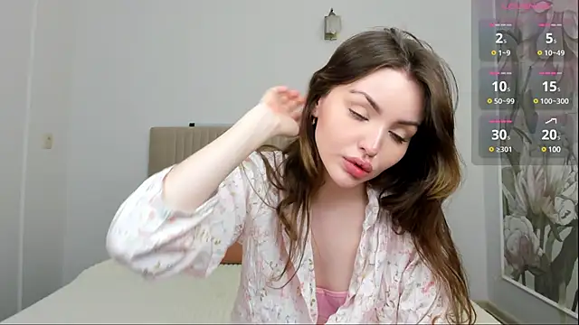 Lora Rosee online show from February 28, 9:47 am