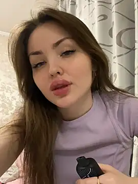 Lora Rosee online show from March 11, 7:14 pm