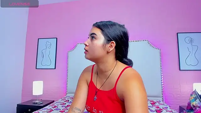  Emma whiitee  online show from November 15, 12:34 pm