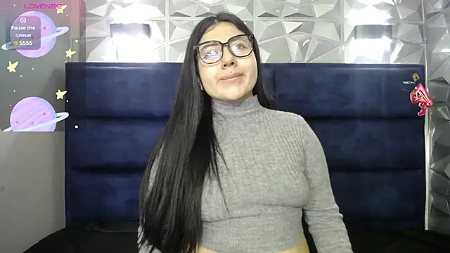 Snapshot of sweety_ashly chatting on September 10, 3:17 am sweety ashly online show from September 10, 3:17 am