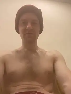 LynnAhNight online show from February 25, 3:09 am