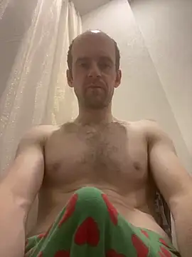 LynnAhNight online show from October 10, 3:27 am