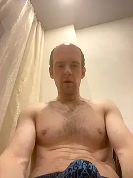 LynnAhNight online show from October 14, 3:07 am