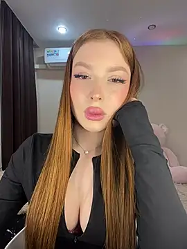 JessRoal online show from March 17, 1:14 am