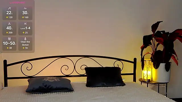 Snapshot of Maytaai chatting on September 22, 8:11 pm Maytaai online show from September 22, 8:11 pm