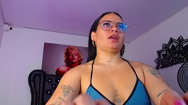 Snapshot of Taliana36 chatting on March 14, 1:13 pm Taliana36 online show from March 14, 1:13 pm
