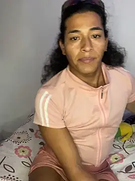 Snapshot of alexiaross96 chatting on April 29, 9:54 pm alexiaross96 online show from April 29, 9:54 pm
