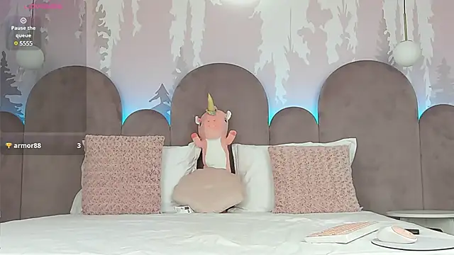 KarlaBart online show from February 14, 8:52 am