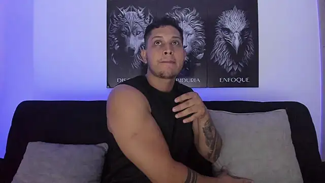 JohanSmith online show from October 28, 2:04 am