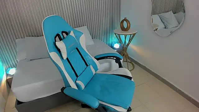 Snapshot of keithy_sex chatting on March 22, 4:15 pm keithy sex online show from March 22, 4:15 pm