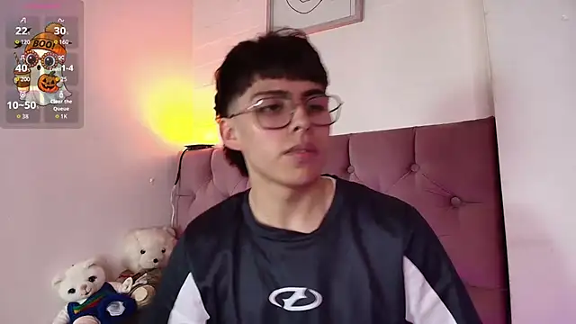 PepperTwink online show from November 13, 5:01 pm