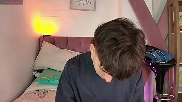 PepperTwink online show from November 17, 4:46 pm